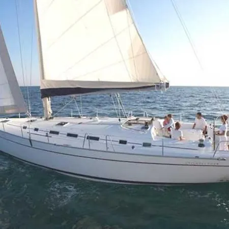 Botel Boatcare Yacht Charters