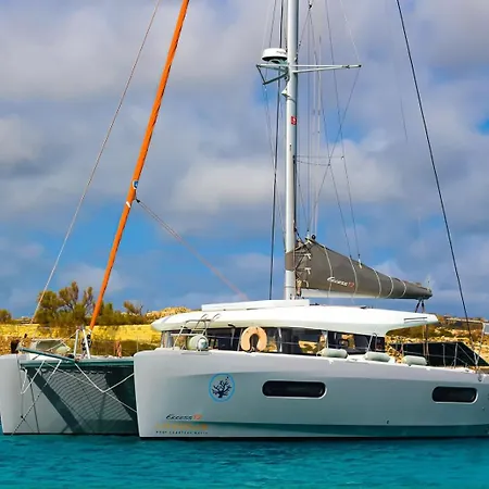 Boatcare Yacht Charters Botel